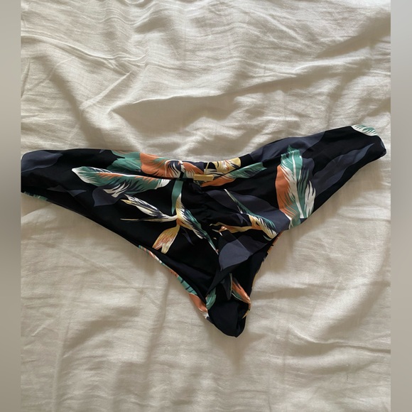 Roxy bikini - Picture 3 of 6